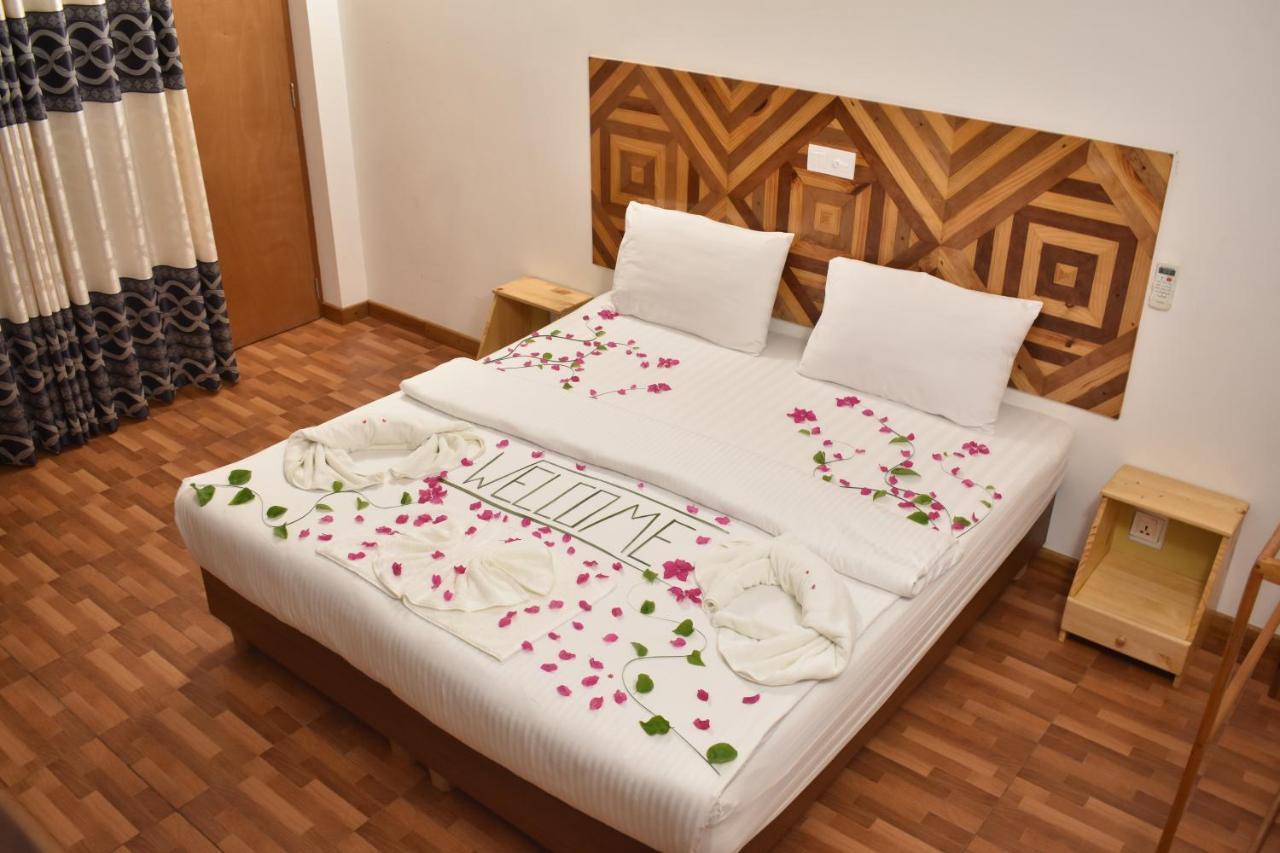 Seena Inn Fulidhoo Exterior photo