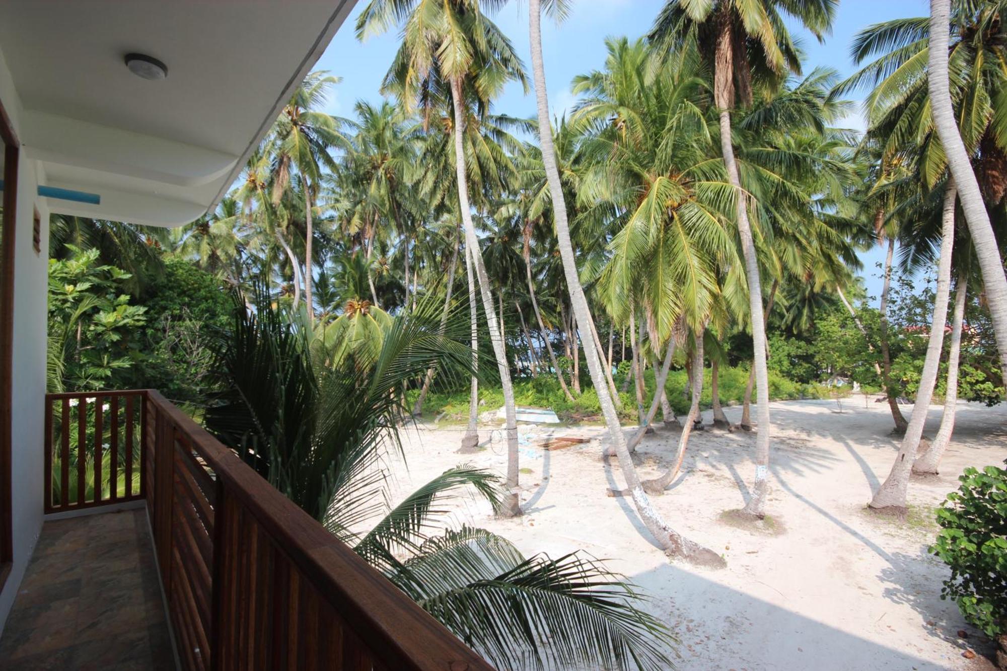 Seena Inn Fulidhoo Exterior photo